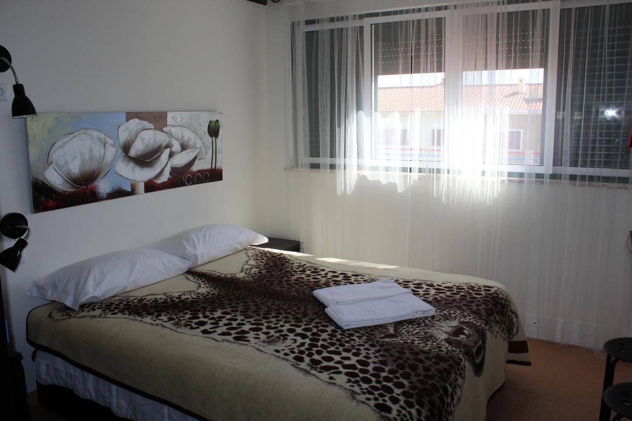 Hostel Casa Lucas Charneca  Eksteriør billede