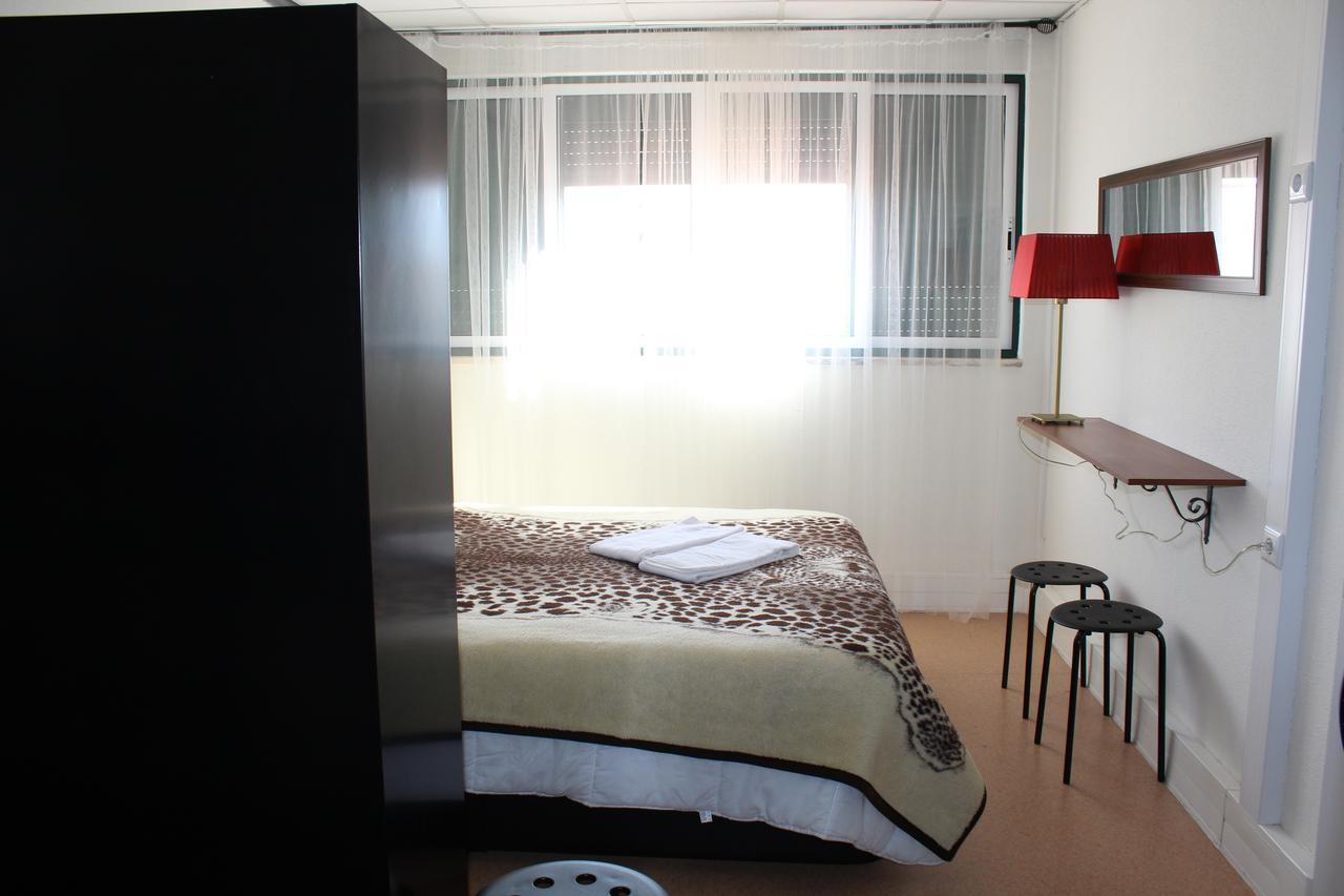Hostel Casa Lucas Charneca  Eksteriør billede